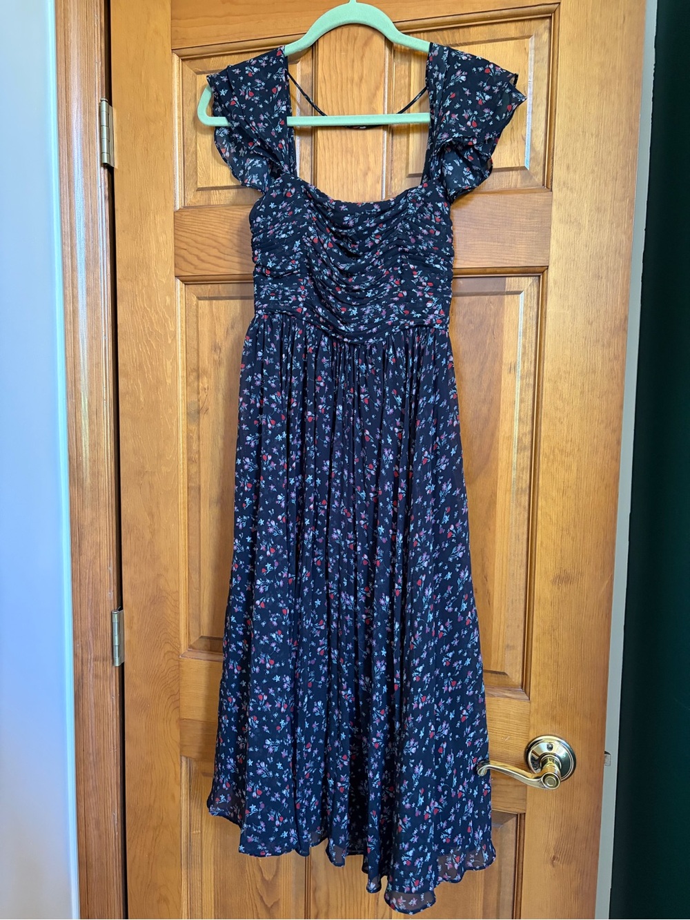 🎀 5 for $25! 🛍️ Floral Ruffle Midi Dress